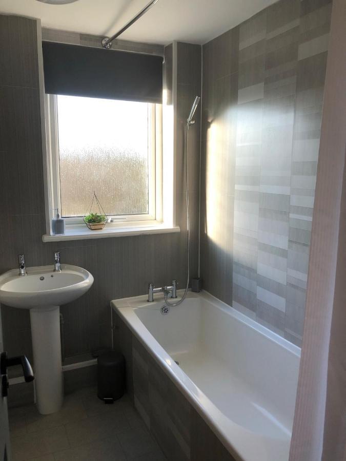 Rowan Place 5 Bedroom Off Street Parking Accommodation Дарем Экстерьер фото