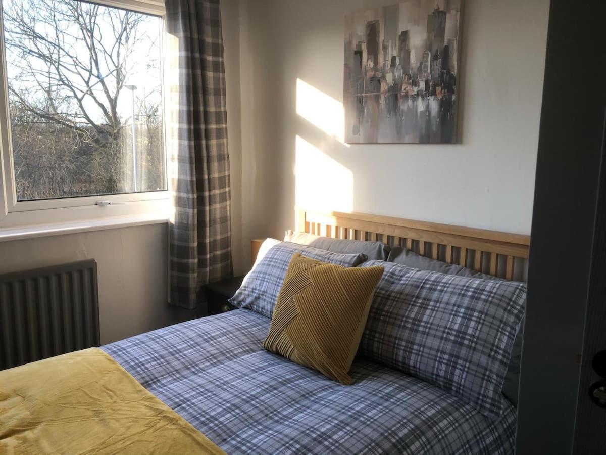 Rowan Place 5 Bedroom Off Street Parking Accommodation Дарем Экстерьер фото